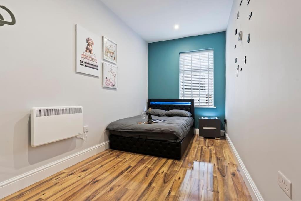 Villa Bella'S House 12Mins Bus To Motor Point Arena Free Street Parking Nottingham Esterno foto