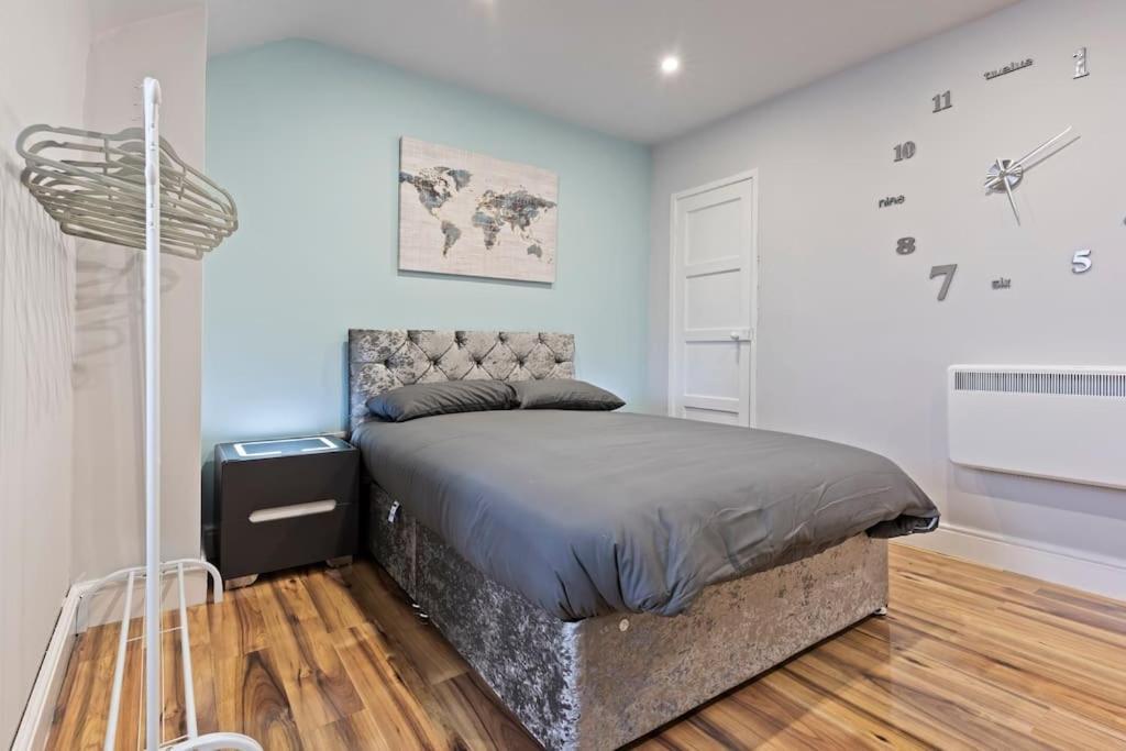 Villa Bella'S House 12Mins Bus To Motor Point Arena Free Street Parking Nottingham Esterno foto