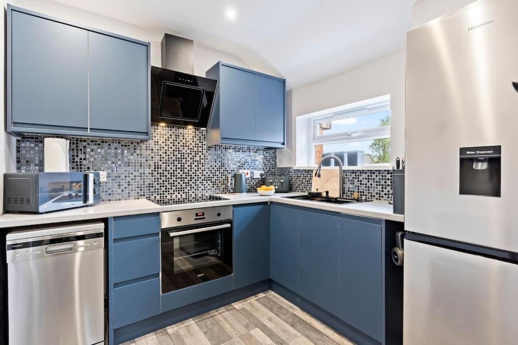 Villa Bella'S House 12Mins Bus To Motor Point Arena Free Street Parking Nottingham Esterno foto